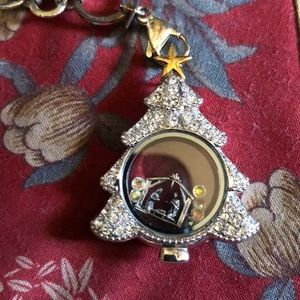 Origami owl Christmas tree pendant